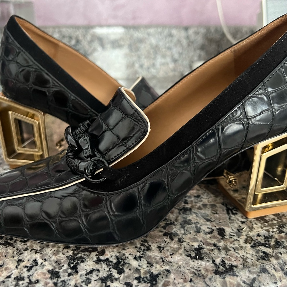 Tory Burch Black Croc-Embossed Pump with Gold and Cream Accent